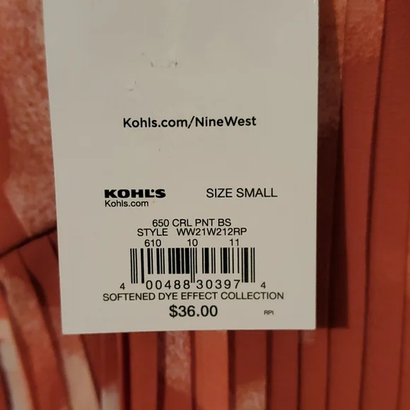 Womans Small, pleated cami. Nine West. NWT - Picture 4 of 6